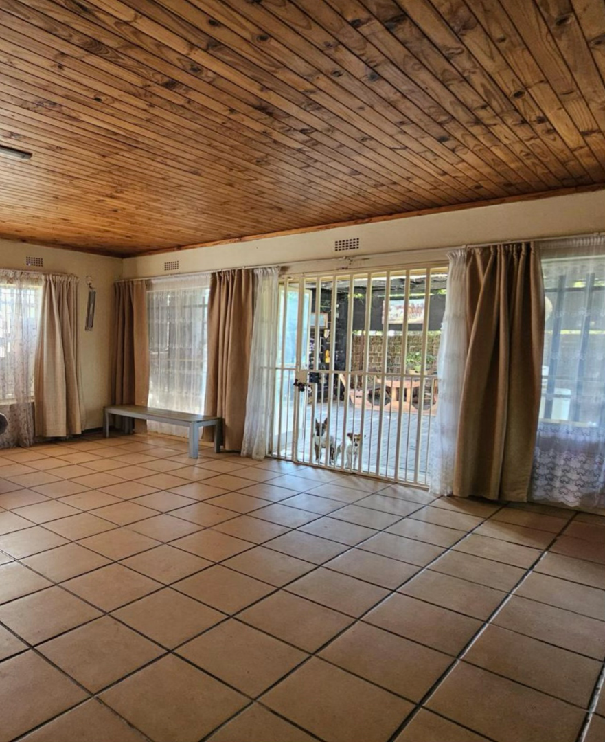 6 Bedroom Property for Sale in Brits North West
